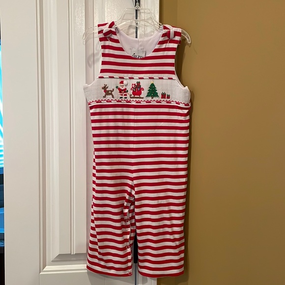 DELANEY CHRISTMAS 🎄 BABY’S OUTFIT - Picture 1 of 14